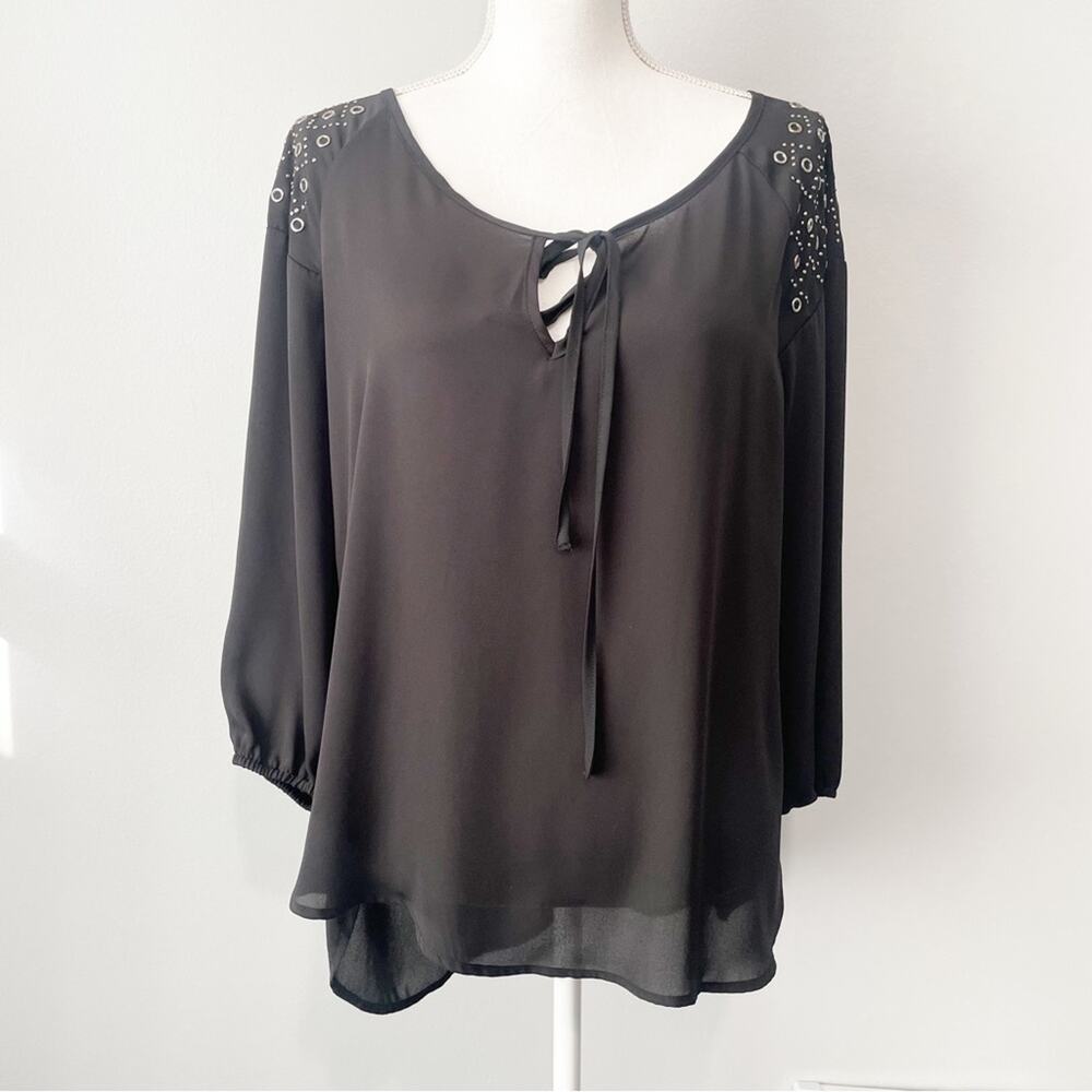 Pleione black grommet flowy blouse size medium made in USA